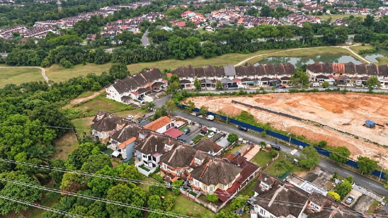 2 Storey Terrace End Lot Bangi Golf Resort Tanah Luas ±4,370 Sqft Golf Course Facing — gambar 7