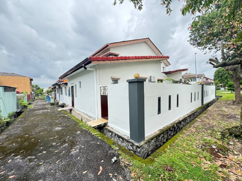 2 Storey Corner Lot – Putra Tropika, Bandar Seri Putra — gambar 3