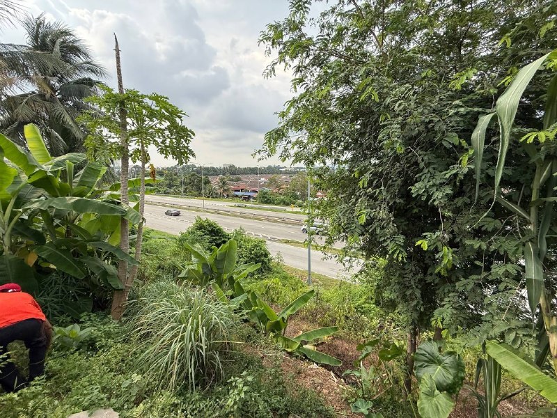 FOR SALE | DOUBLE STOREY CORNER LOT – TENGKU AMPUAN NAJIHAH (TENANTED — gambar 4