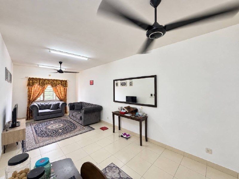 De Bayu 2 Apartment Seksyen U13 Setia Alam Shah Alam Freehold 2 Covered Car Parks Below Market RM70K — gambar 2